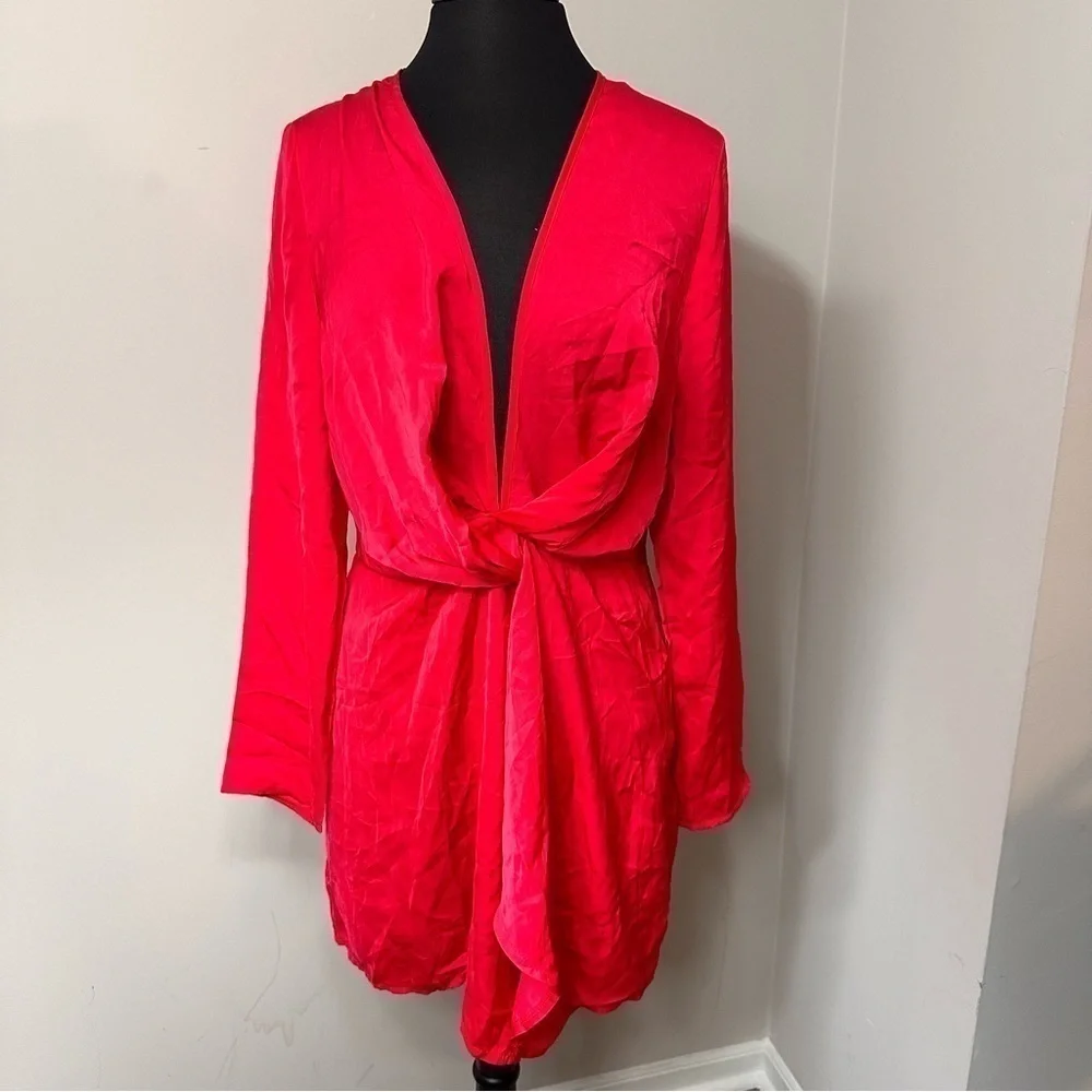 NWT Missguided Red Wrap Dress in Size 10 - Picture 3 of 8